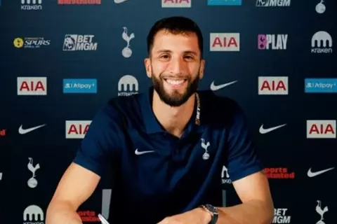 رسميًا.. توتنهام يعلن تجديد عقد بينتانكور